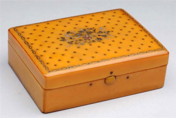 EARLY 19TH CENTURY BOX WITH INLAYED SILVER.       