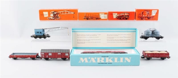 LOT OF 6: ASSORTED MARKLIN TRAINS.                
