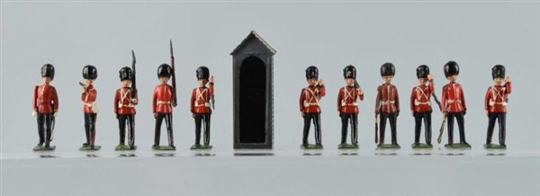 BRITAINS GUARDS WITH GUARDHOUSE.                  