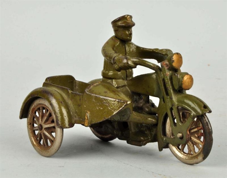 CAST IRON MOTORCYCLE WITH SIDECAR.                