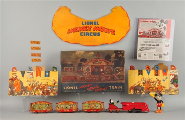 LIONEL MICKEY MOUSE CIRCUS TRAIN IN BOX.          