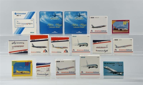 LOT OF 16: MINIATURE AIRPLANES IN BOXES.          