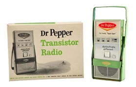 1960S DR. PEPPER TRANSISTOR RADIO.               