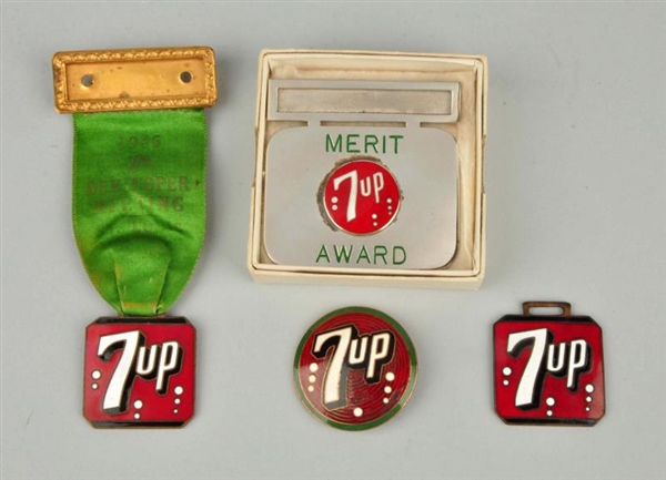 LOT OF 4: 1940S ENAMELED 7 - UP ITEMS.            