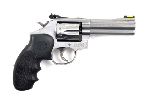 (M) S&W MODEL 617-6 .22 STAINLESS REVOLVER.       