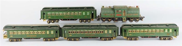 LOT OF 5: ASSORTED LIONEL GREEN TRAIN SET.        