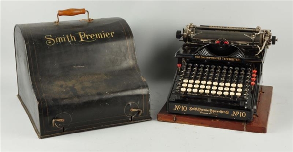 SMITH PREMIER #10 - 1915 TYPEWRITER.              