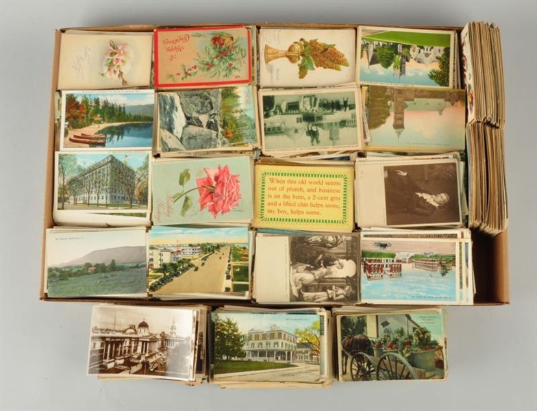 LARGE LOT OF ASSORTED POSTCARDS.                  