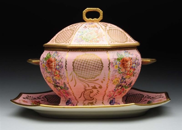LARGE COVERED TUREEN WITH UNDERPLATE.             