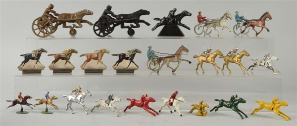 LOT OF 22:  HORSE FIGURES.                        
