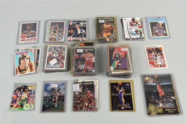 LARGE LOT OF 1970S TO PRESENT BASKETBALL CARDS.  