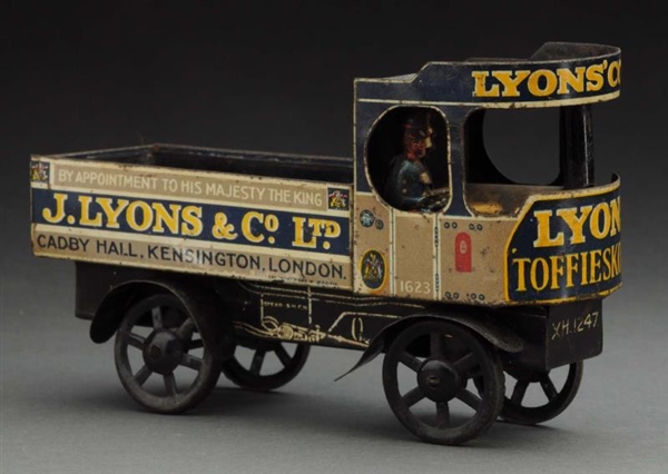VERY RARE ENGLISH WELLS BISCUIT TIN LORRY.        