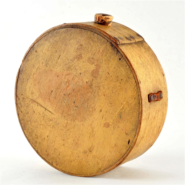 18TH CENTURY WOODEN CHEESE BOX CANTEEN.           