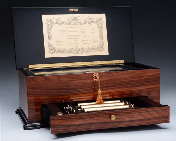REUGE INTERCHANGEABLE CYLINDER MUSIC BOX.         