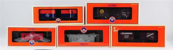 LOT OF 5:  LIONEL FREIGHT CARS.                   