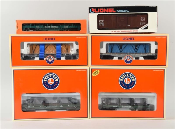 LOT OF 6:  LIONEL FREIGHT CARS.                   