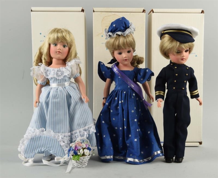 LOT OF 3: BOXED CONTEMPORY MARY HOYER DOLLS.      
