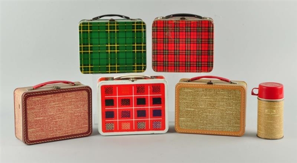 LOT OF 5: ASSORTED LUNCH BOXES WITH THERMOS.      