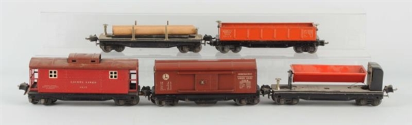 LOT OF 5: LIONEL 2800 SERIES FREIGHT CARS.        