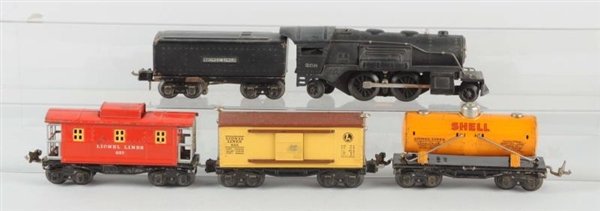 LOT OF 5: LIONEL NO.258 LOCOMOTIVE & FREIGHT CARS.