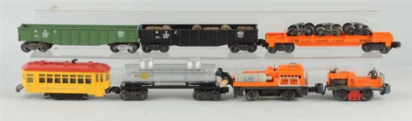 LOT OF 7: LIONEL GANG CAR AND ROLLING STOCK.      