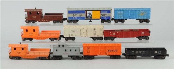 LOT OF 10: LIONEL FREIGHT CARS.                   