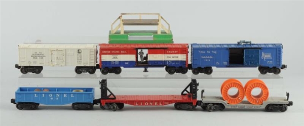 LOT OF 6: LIONEL POST WAR ROLLING STOCK.          