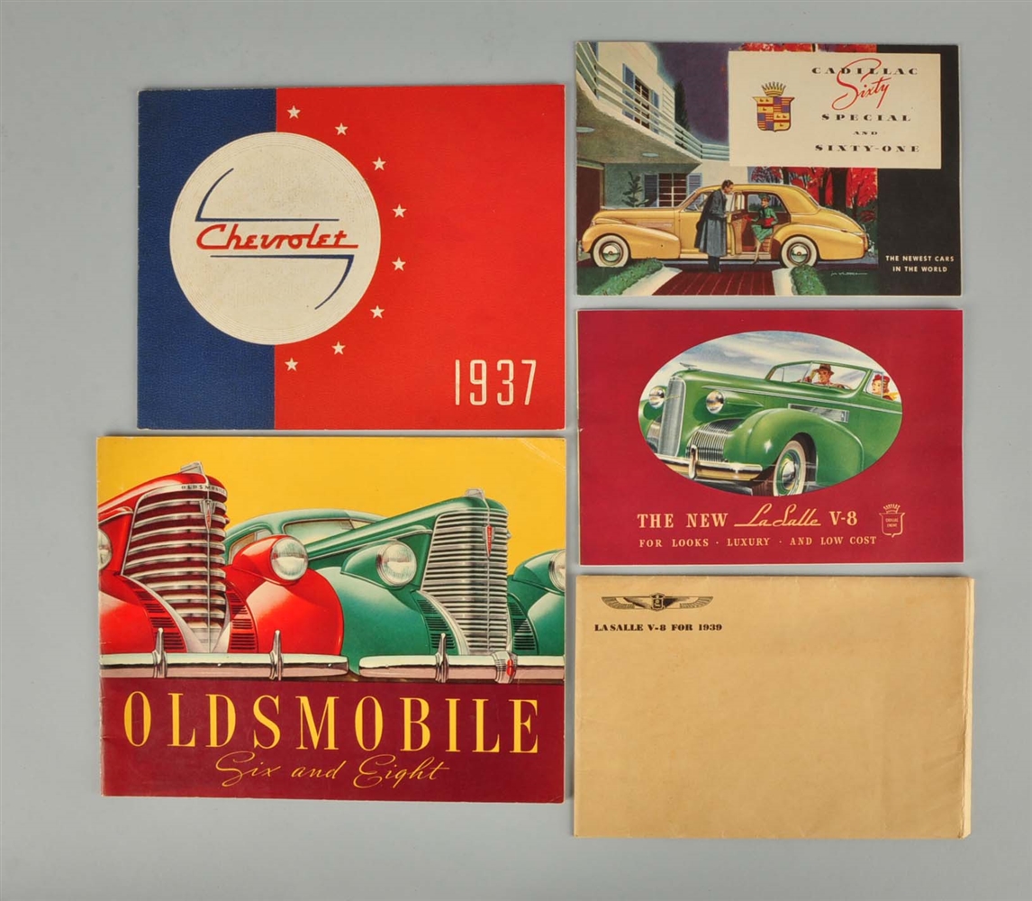 LOT OF 4: AUTOMOBILE ADVERTISING PAMPHLETS.