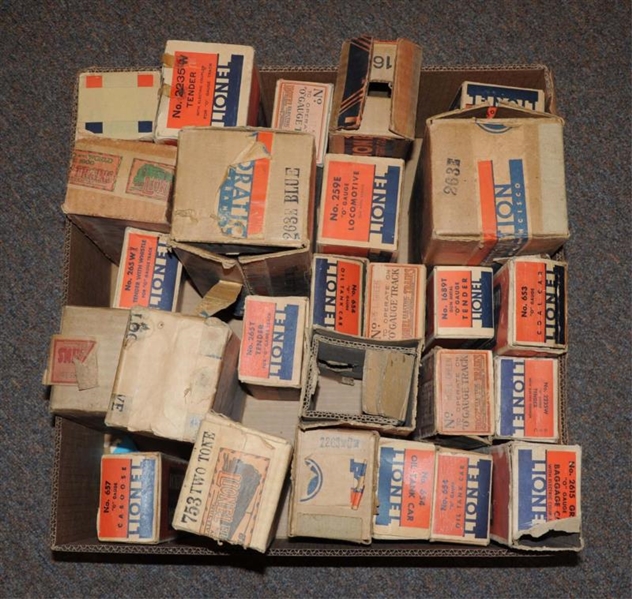 LOT OF ASSORTED LIONEL PRE WAR TRAIN BOXES.       