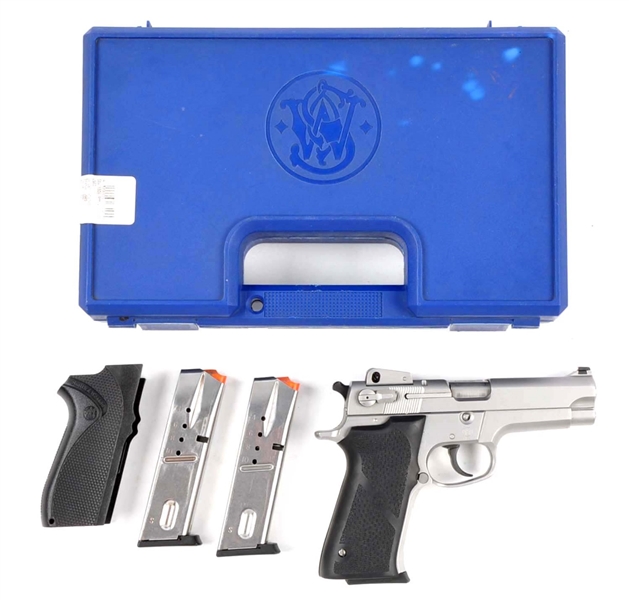 (M) CASED S&W 5906 STAINLESS SEMI-AUTO PISTOL.    