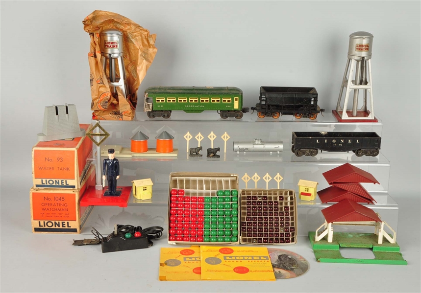 LARGE GROUPING OF LIONEL TRAINS & ACCESSORIES.