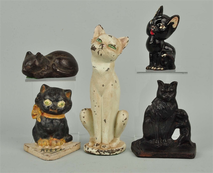 LOT OF 5: CAST IRON ASSORTED CAT BOOKENDS AND DOORSTOP.