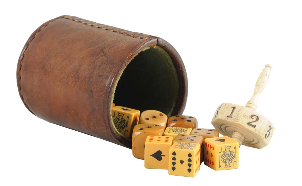 ANTIQUE LEATHER GAMING DICE CUP