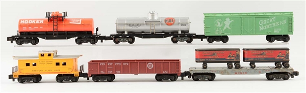 LOT OF 6: AMERICAN FLYER LOCO & FREIGHT CARS.