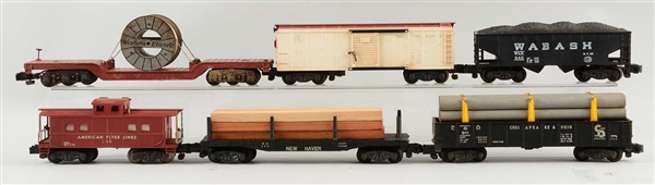 LOT OF 6: AMERICAN FLYER FREIGHT CARS.