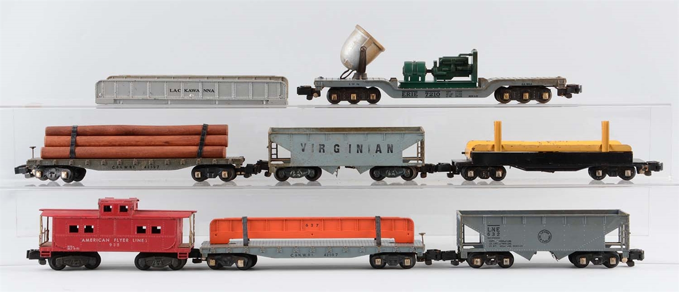 LOT OF 7: EARLY AMERICAN FLYER FREIGHT CARS.