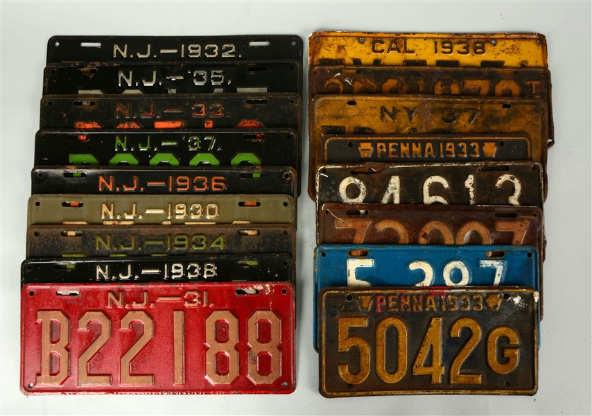 LOT OF 15: 1930S AUTO LICENSE PLATES.