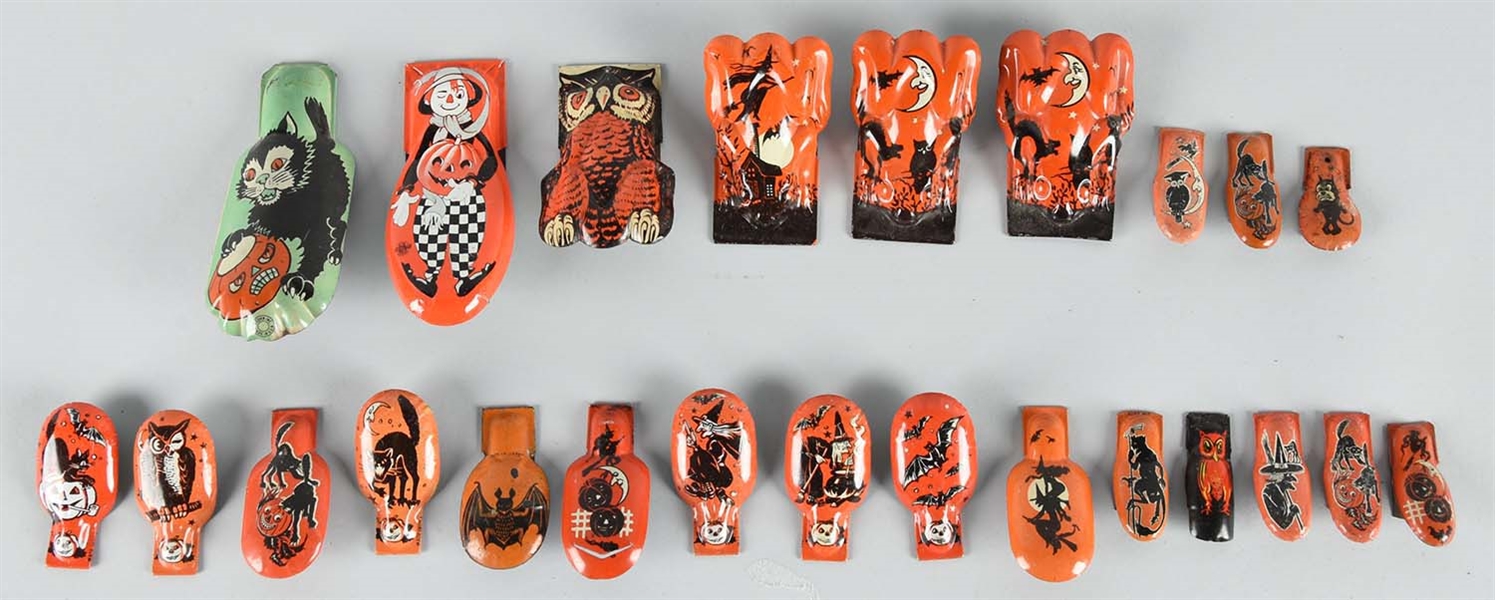 LOT OF 25:  VINTAGE HALLOWEEN CLICKERS.