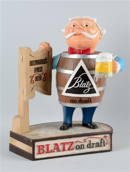 BLATZ BEER BACK BAR ADVERTISING DISPLAY.