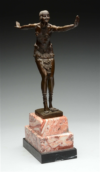 FIGURAL BRONZE OF MIDDLE EASTERN LADY. 