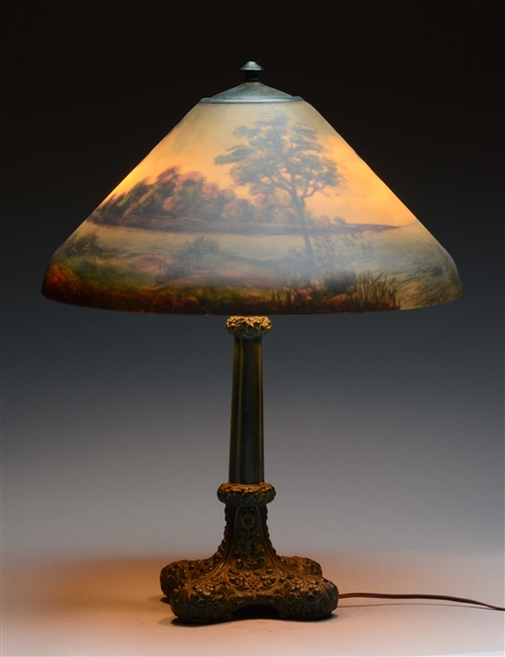 JEFFERSON LAMP WITH REVERSE ON GLASS SHADE. 