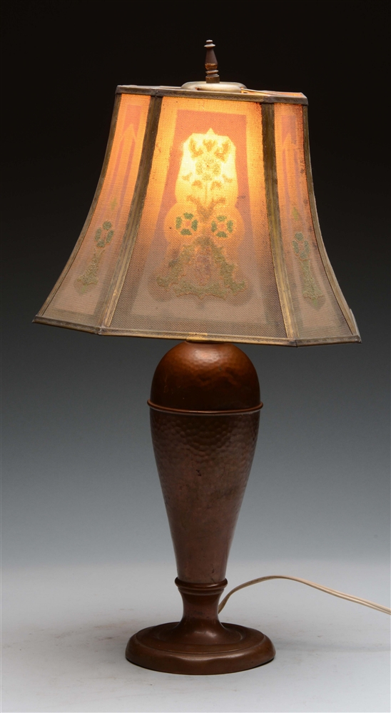 MISSION STYLE ARTS & CRAFTS LAMP,