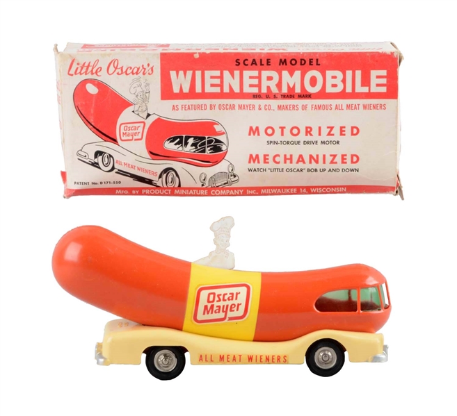 LITTLE OSCARS SCALE MODEL WIENERMOBILE.