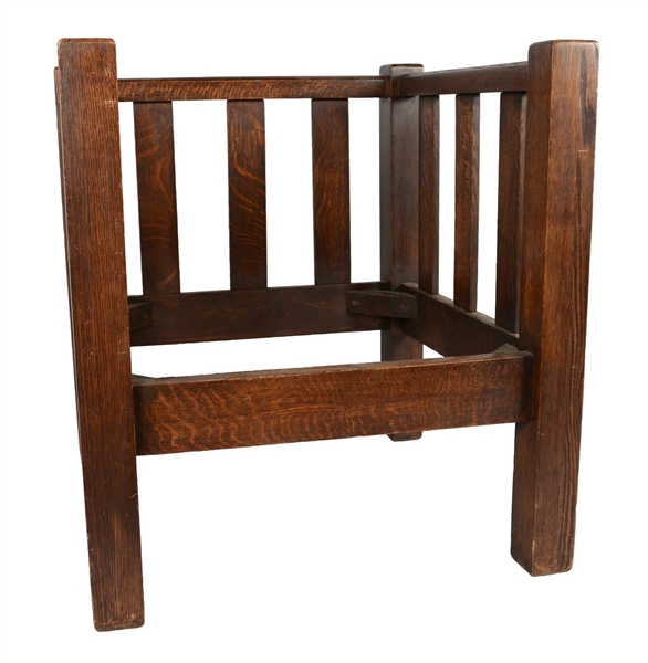 EARLY TIGER OAK MISSION CHAIR. 