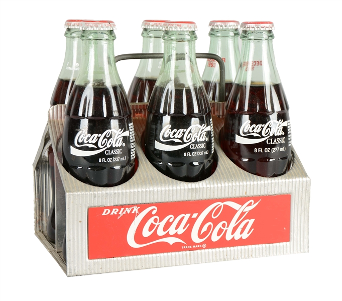 VINTAGE COCA-COLA DRINK CARRIER. 