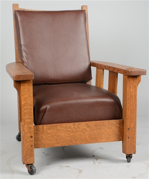 LIFETIME FURNITURE CO. FIXED BACK ARMCHAIR.