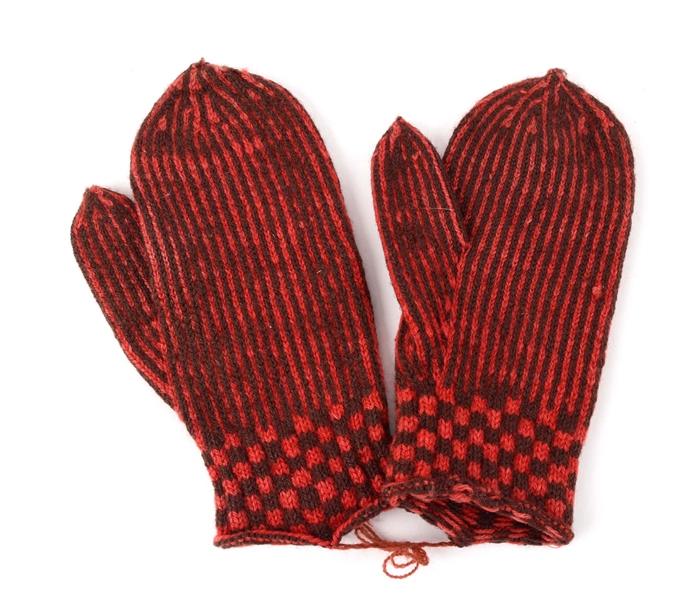 PAIR OF 18TH CENTURY RED AND BROWN MITTENS.