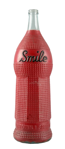 "STRAWBERRY FLAVOR" RED GLASS OVERSIZED SMILE BOTTLE DISPLAY. 
