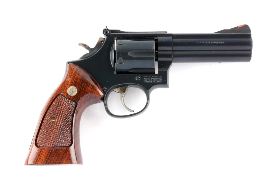 (M) BOXED S&W MODEL 686-3 DOUBLE ACTION REVOLVER.