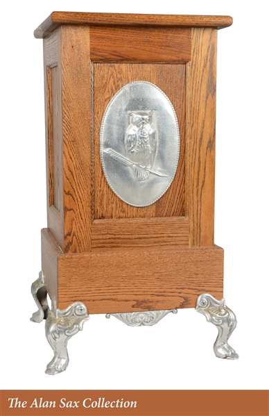 OWL FRONT SLOT MACHINE STAND. 